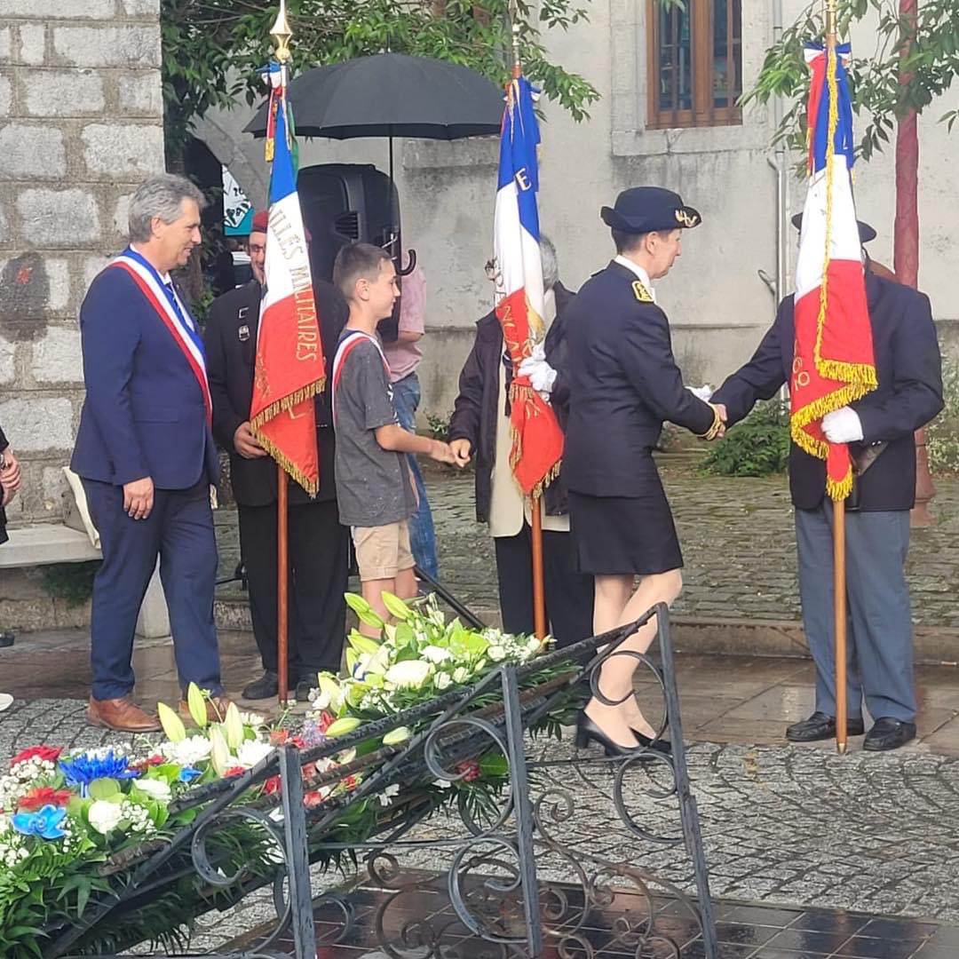 31cathlup's tweet photo. 🇫🇷 Très belle cérémonie commémorative de l’appel historique du Général de Gaulle du 18 juin 1940 au Monument de la Résistance et de la Déportation de #SaintGirons https://t.co/bcDxkmscXD