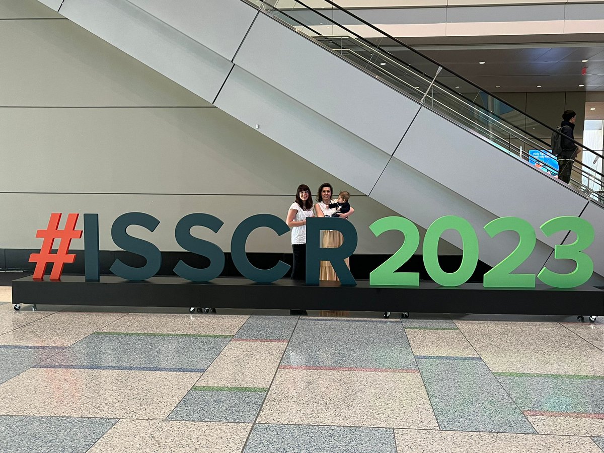 Returning from #ISSCR2023 where we presented our latest work on thymus stem cells 🧬. Congrats to Roberta for winning the Merit and Travel awards! 👏@TheCrick @Co_Biologists @iit_ucl #womeninscience