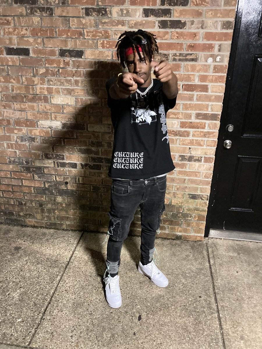 pressurekey2x's tweet photo. 🅿️🏧🤘🏽60 on my chop we shoot all day lil Nigga stop crying we outside y’all niggas put up that’s how y’all keep dying🅱️5️⃣7️⃣#FREEBUGG #FREEGASS The Fast Way!!!! https://t.co/860VSUQLb7