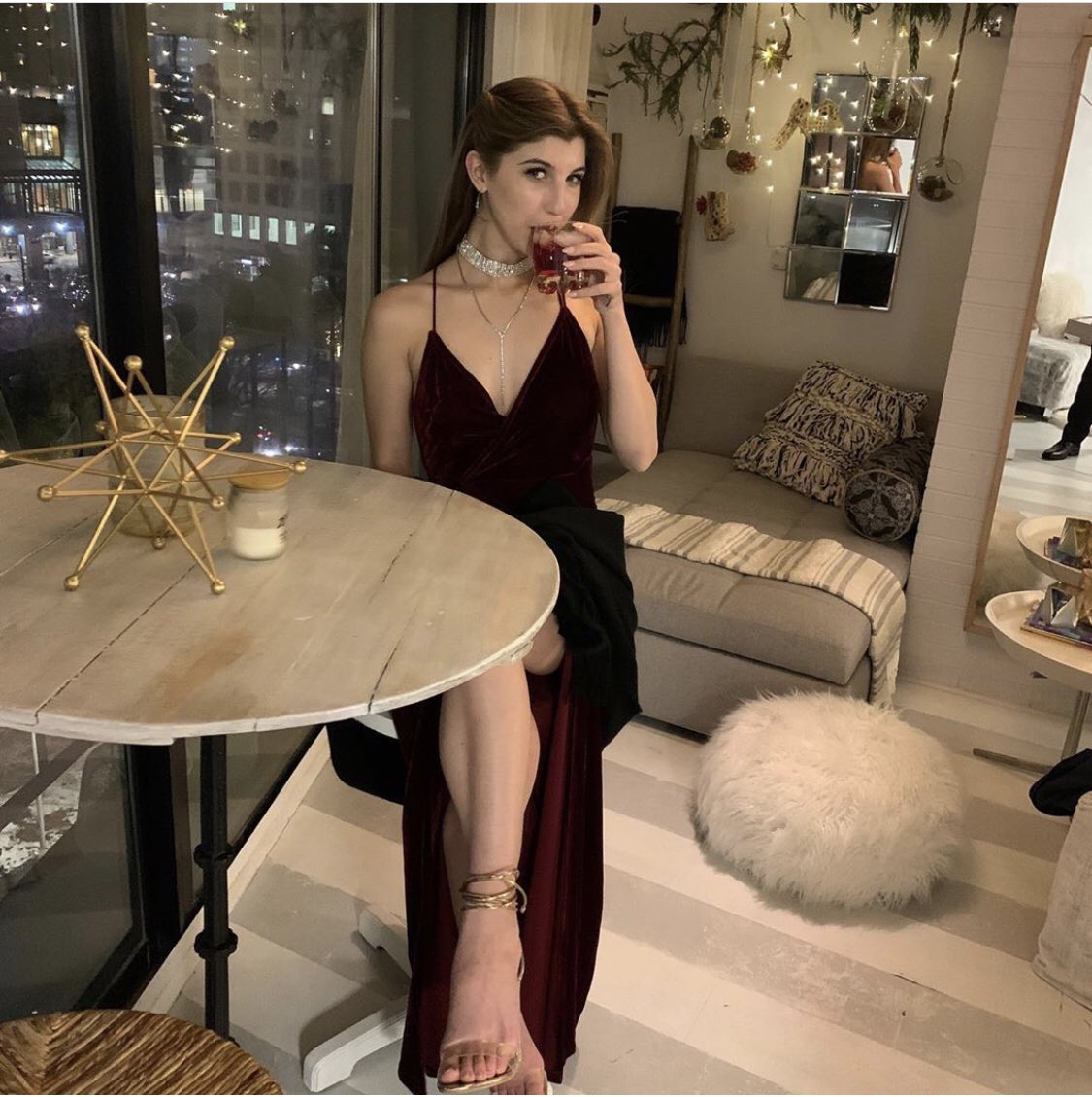 Celebslegs on Twitter: "Asmr Frivolousfox"