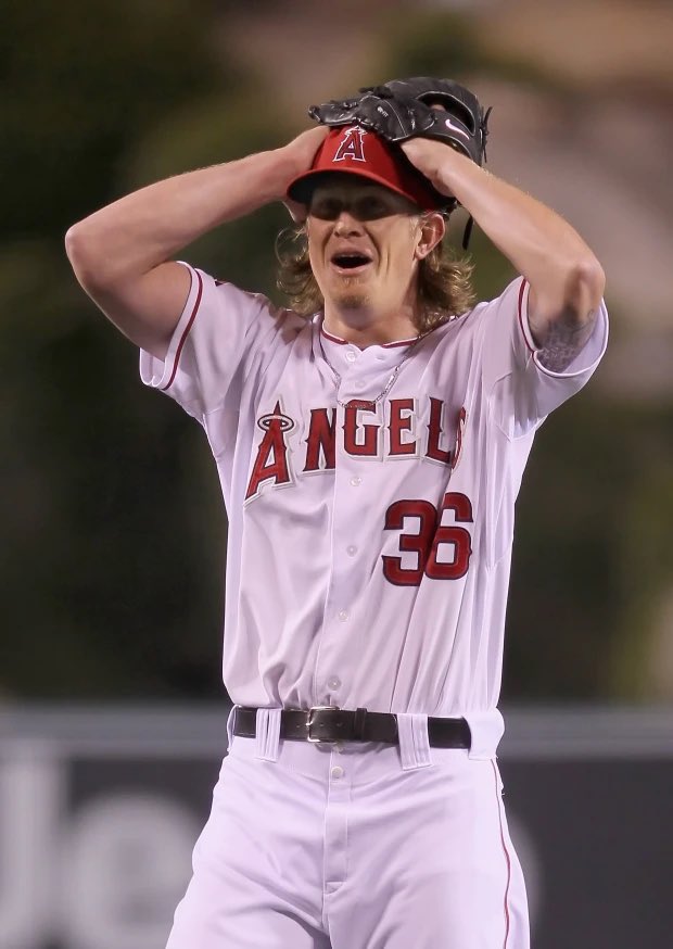 tymitt19's tweet image. Went to this game with my dad and we weren't supposed to stay the entire game but my dad made us stay and the rest was history for @Weave1036