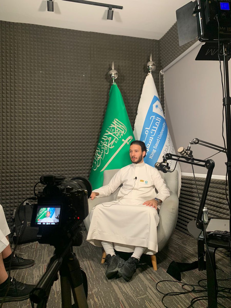 محمد نجدت 📚 tweet media