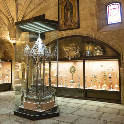 Explora el Museo de la Concatedral de Santa María: Arte Sacro en Cáceres

Sumérgete en el apasionante mundo del arte sacro en el Museo de la Concatedral de Santa María. Ubicado dentro de la histórica Concatedral de Santa María, la iglesia más destacada

bit.ly/3OkoaVQ