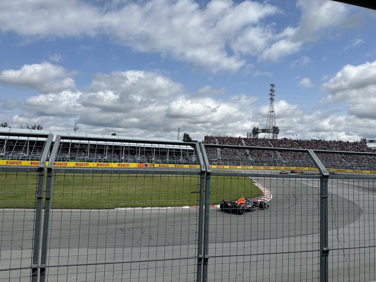 widgetguycanada's tweet image. Hey ⁦@redbullracing⁩ take the govenor off Perez’s car please