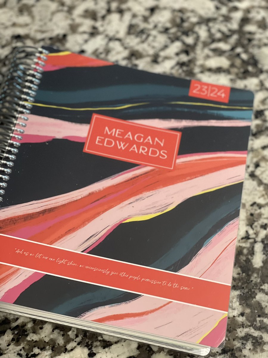 meagprinciPAL's tweet photo. My new planner arrived today!!!!!! Come on July 1st so I can play with it❤️❤️❤️🙏🏼🙏🏼🙏🏼 Thank you @PlumPaper for customizing my planner for maximum impact!!! #plannerlife #failtoplan #plantofail #LetYourLightShine https://t.co/Eg1MH7nHJt