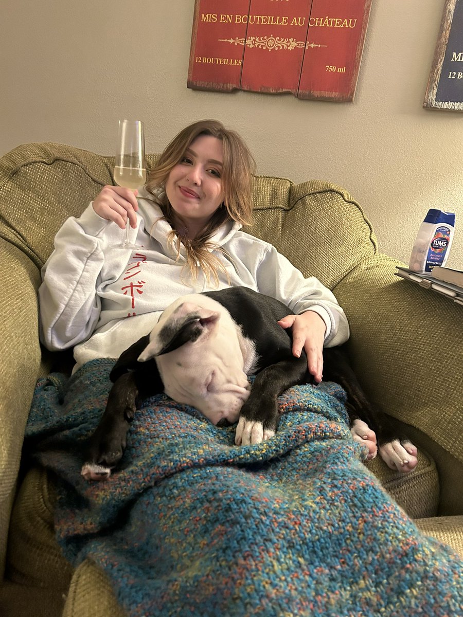 smallforestfrog's tweet image. What started out as a rough weekend ended with a pretty chill bday with some good people 😌🖤