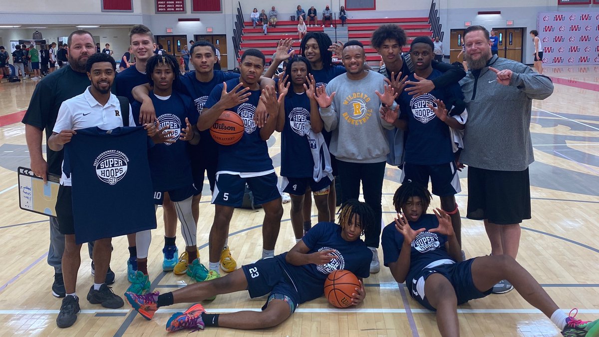 South Bend Riley (<a href="/RileyWildcatsBB/">Riley Wildcat BBall</a>) is your Varsity A Super Hoops Champ! #iam3