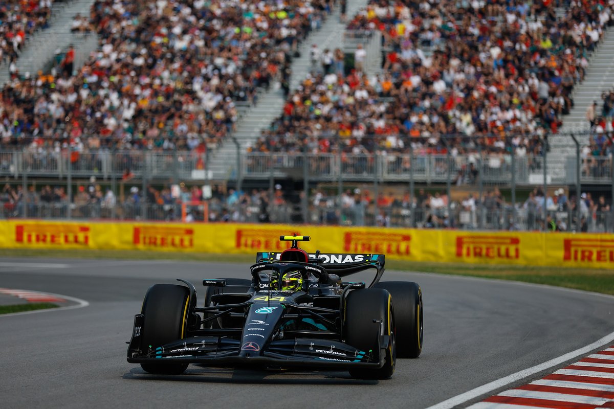 Lap 44: HAMMERTIME for #44 Hamilton in P3 with a 1:16.003 new fastest lap

“You are the quickest car on track”.

#F1 #F123YUL #YUL #CanadianGP #Formula1