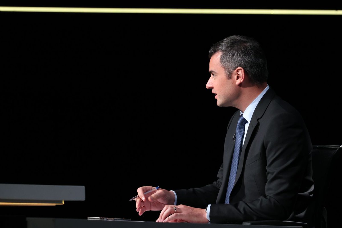 بحال انتخاب سليمان فرنجيه رئيساً للجمهورية سيمدّ يده لمختلف الافرقاء لاسيما المسيحيين منهم من أجل المشاركة في إنقاذ البلد
#الاحد_مع_ماريو