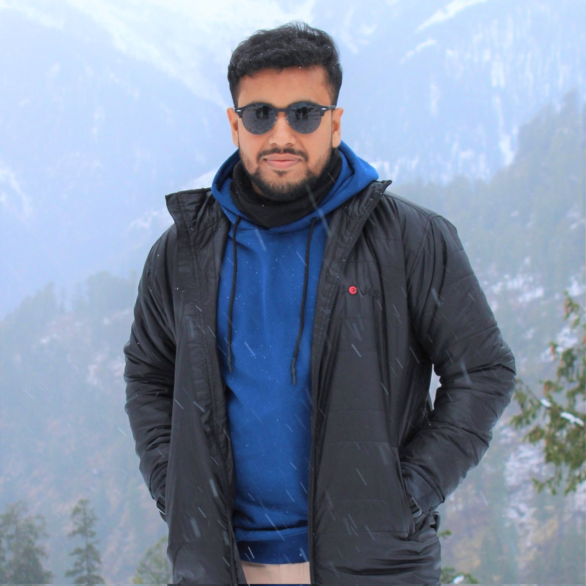 #NewProfilePic #Manali #HimachalPradesh #SethanVillage #Hamptapass