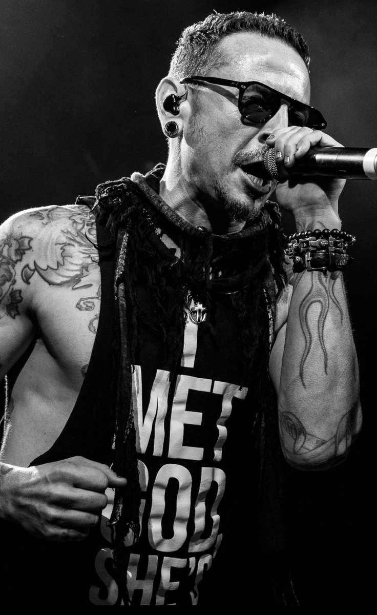 #OurHeroChester
#ChesterBennington