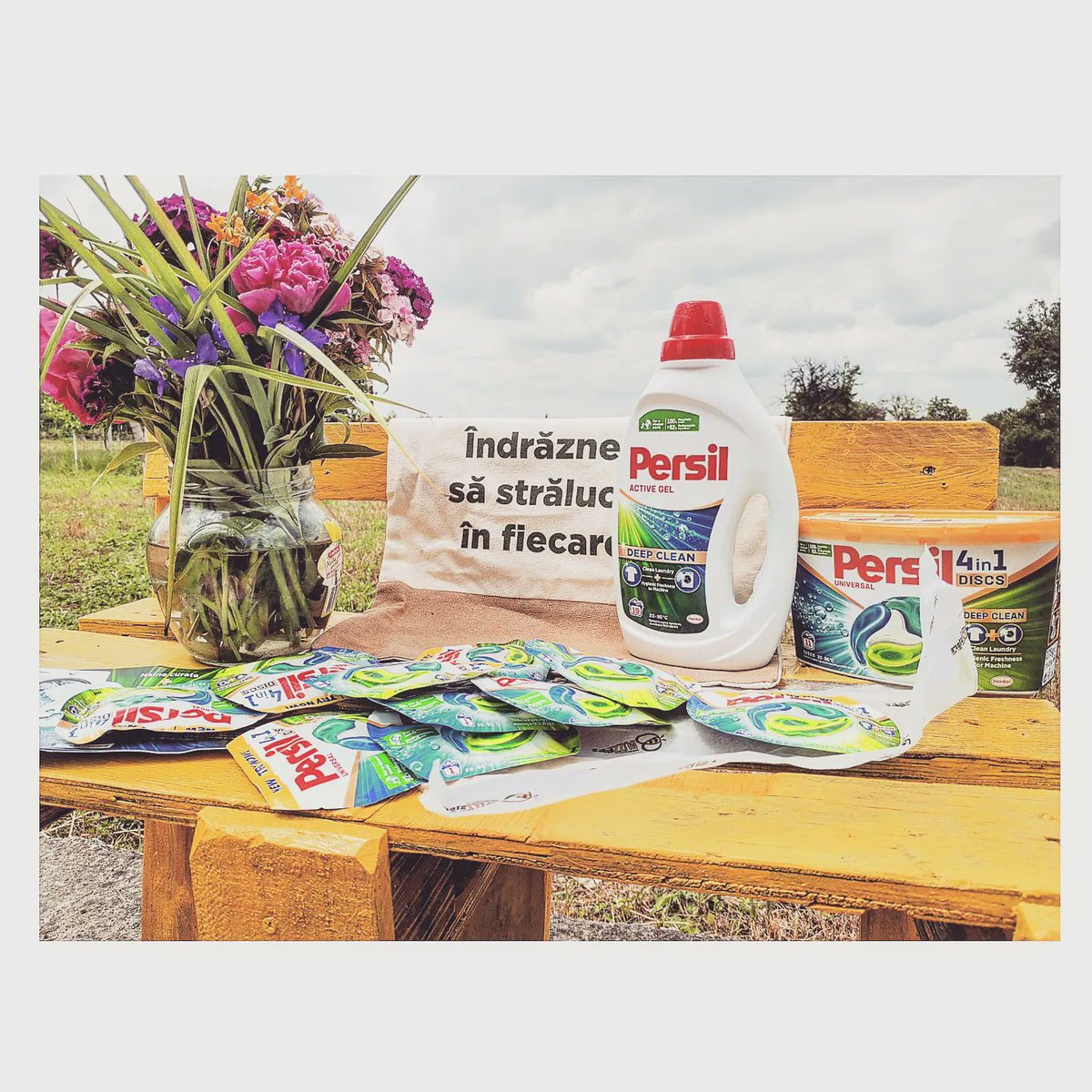 carolinaparauan's tweet photo. Noul Persil Deep Clean este potrivit pentru spălarea hainelor la temperaturi începând cu 20°C. Este disponibil în diferite variante, cum ar fi pudră, gel sau capsule
https://t.co/xGKSNIsXjH
#BUZZNewPersil, #NextGenClean, #DeepClean the_buzzstore_ro https://t.co/wXUgqaZqCz https://t.co/xIyqeGZ3ju