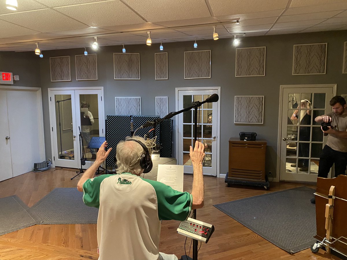 JDSHELBURNE's tweet photo. I still can’t believe I got the opportunity to perform with the @oakridgeboys on my new album! I am so thrilled for my fans to hear this first on July 14th before my album releases. Forever grateful to record with the @countrymusichof and @opry members. https://t.co/ogxBKCQUME