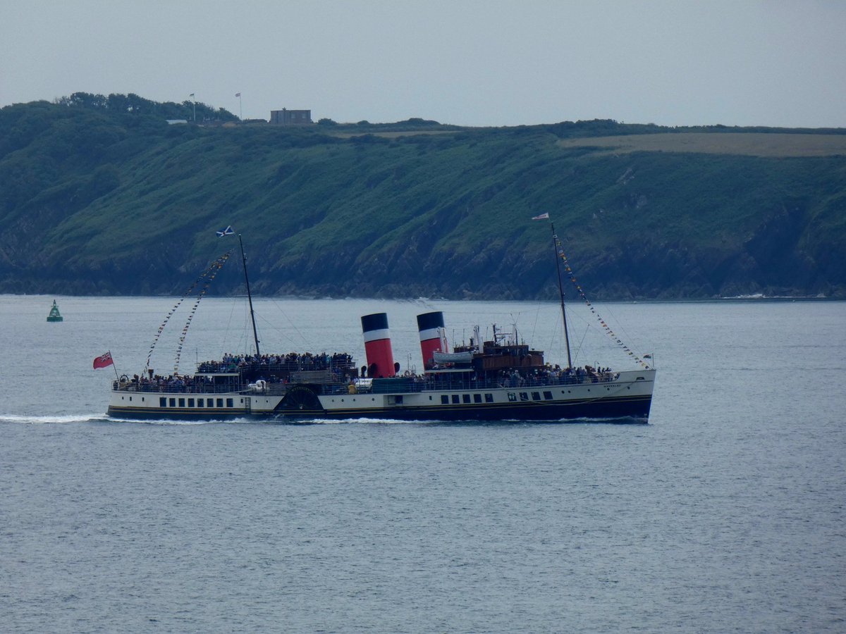 dalefortcentre's tweet photo. It's not every day a paddle steamer passes by Dale fort. Today, we were treated to the views of the 'Waverley', the world's last sea going passenger paddle steamer, on its trip around Skomer, Stockholm & Ramsey from Milford Haven. #fieldstudiescouncil #waverleypaddlesteamer https://t.co/HxSUMHaj3I