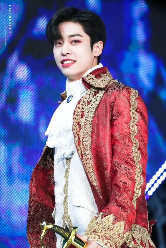uv_yukwon's tweet photo. U at 𝐌𝐄𝐓 𝐊𝐑 𝟐𝟎𝟐𝟑 • [#UVEVENT] https://t.co/k0jT0HZzm0
