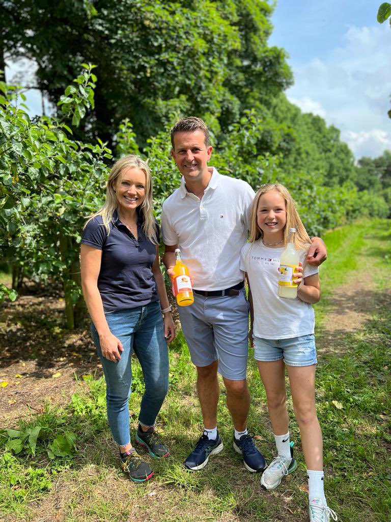 Will_Thompson7's tweet photo. Really enjoyable day visiting farms @BOIopenfarm Great to see so many adults and children enjoy spending time seeing &amp; learning about how our food is produced. A massive thanks to all our farmers who opened their doors to the public @UFUHQ @RichardPrimros1 https://t.co/sH80oxunoG