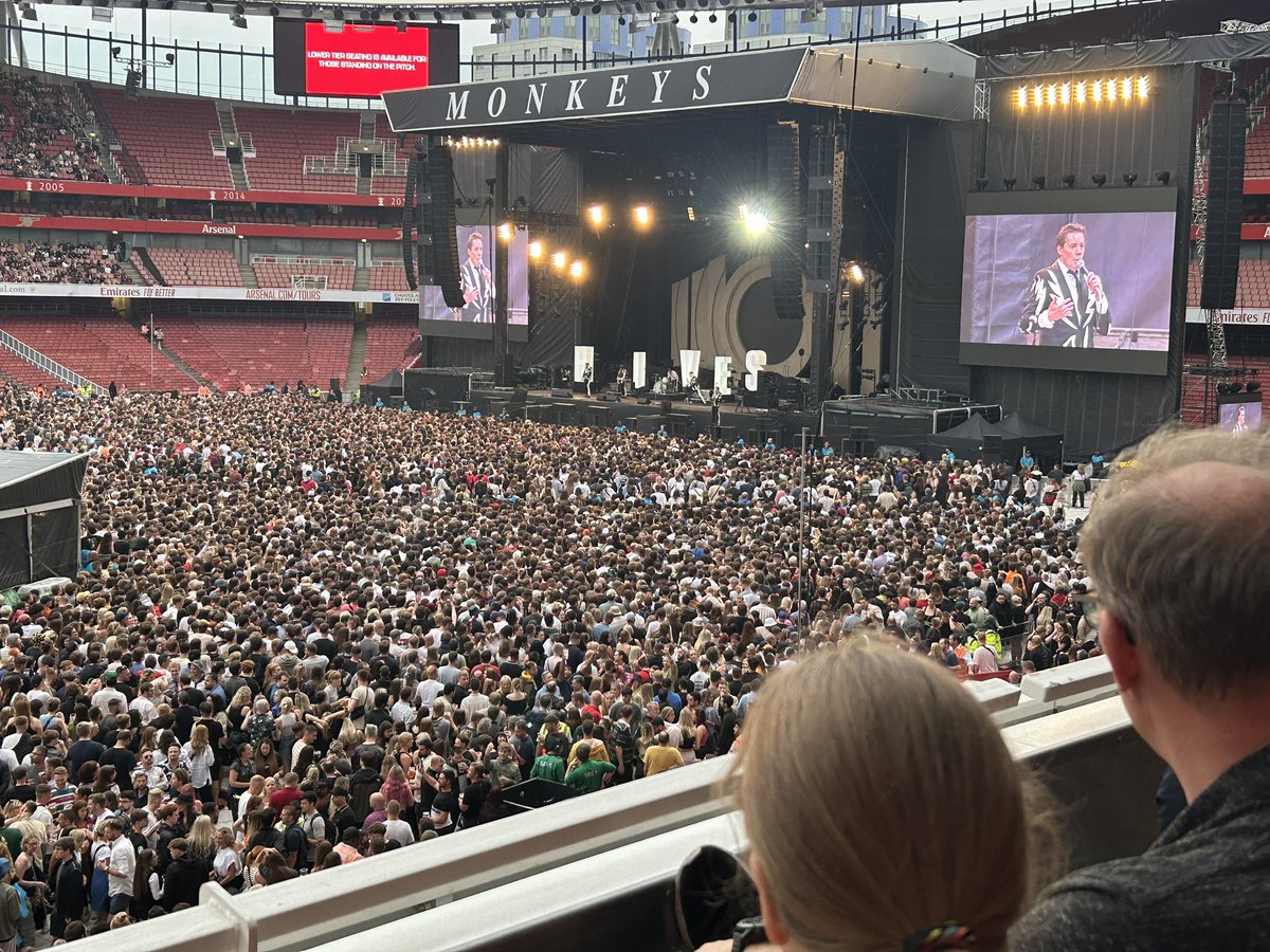 Arctic Monkeys at Arsenal and first time in a box! Could get used to this, bars and toilets no queues. Edible food as well unlike Millwall 😂