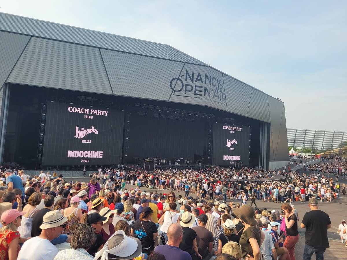 nous1508's tweet photo. Nancy a été grandiose, magique...🤩 Setlist incroyable, scène juste waouh avec cette proximité, une réelle communion ! Merci de nous faire vivre des moments pareils, si forts, émouvants et qui nous transportent dans cette bulle ❤️ @indochinetwitt @nicolasirkis @oLidESaT_ https://t.co/1cIxMVrdai