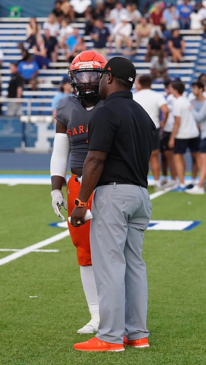 Joe_Zieg's tweet photo. Happy Father’s Day to my right hand man❤️ @CoachJoeZieg https://t.co/8U4sAdtyzW
