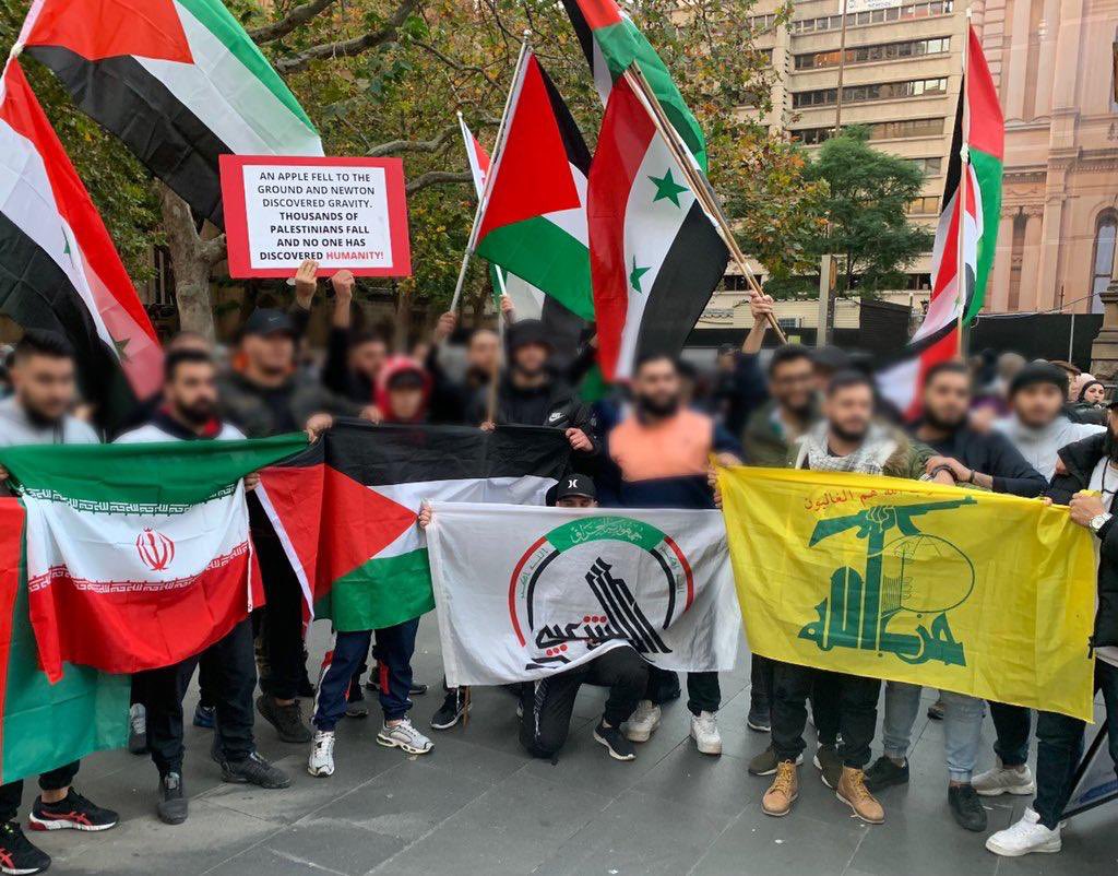 El_barisyy's tweet photo. من وسط باريس
✌️🇮🇶🇮🇷🇵🇸🇸🇾🇱🇧✌️
في كل مكان تتواجد فيه المقاومة يجب ان نتواجد
حيث لا يجرؤ الآخرون🫡

Vivres la lutte armés du peuple Palestinian 

#مقاومة
#Resistance 
# https://t.co/fsqyRma3Lj