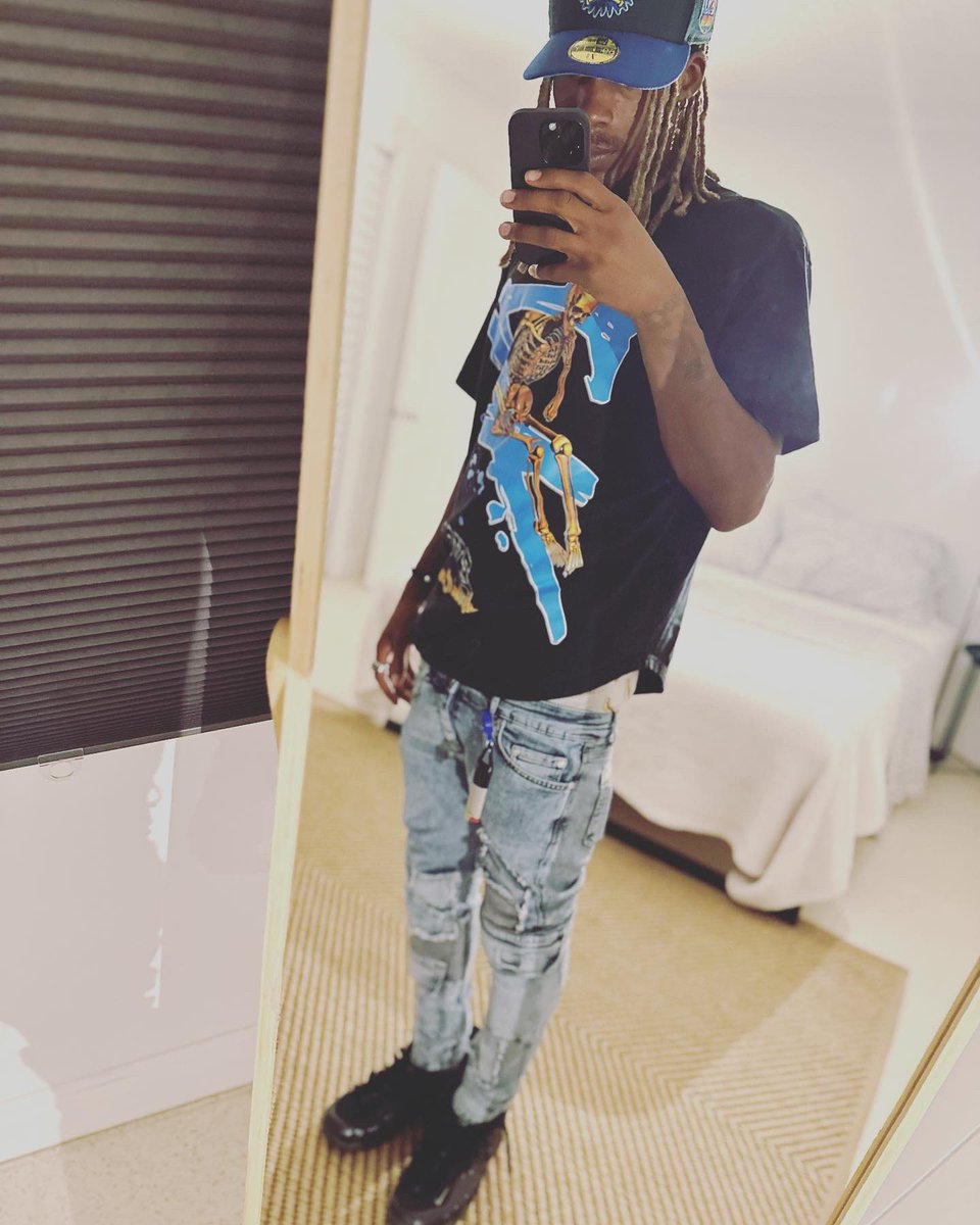 d1scilp3's tweet photo. 🤷🏾‍♂️🤷🏾‍♂️ https://t.co/1ydWfUlahB