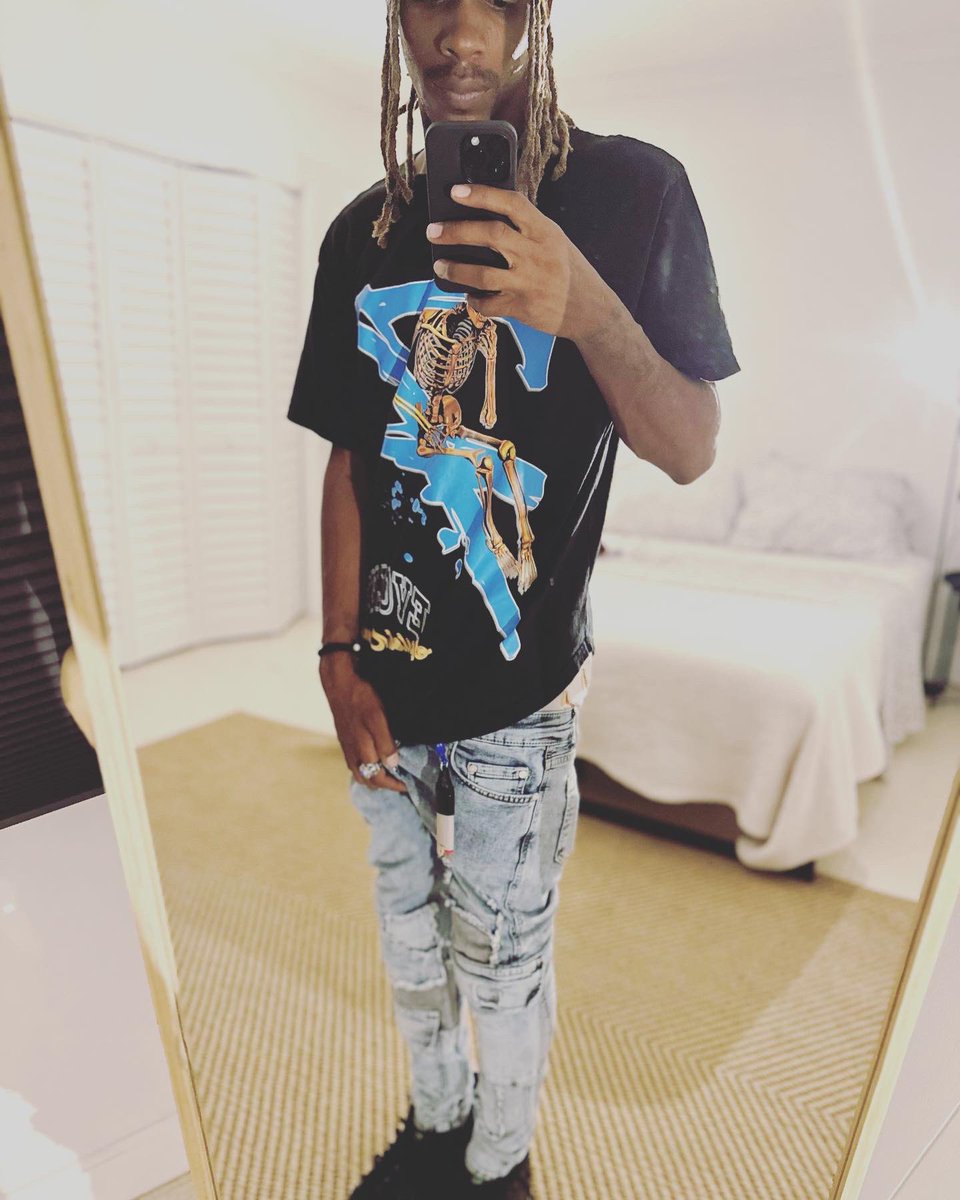 d1scilp3's tweet photo. 🤷🏾‍♂️🤷🏾‍♂️ https://t.co/1ydWfUlahB