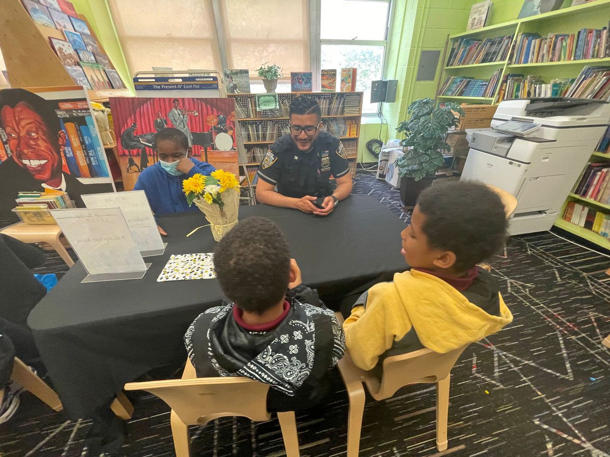 PS59BK's tweet photo. Students at P.S. 59 participated in  a truly beautiful boutique experience with our career expo. It provided an intimate setting for students to really get to know each  vendor and ask specific questions about careers and career paths they may be interested  in. https://t.co/4dc9tEeIef