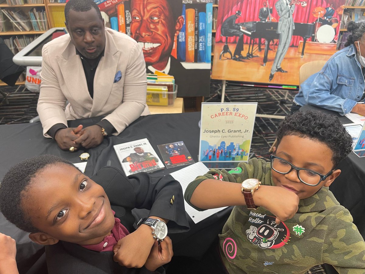 Students at P.S. 59 participated in  a truly beautiful boutique experience with our career expo. It provided an intimate setting for students to really get to know each  vendor and ask specific questions about careers and career paths they may be interested  in.