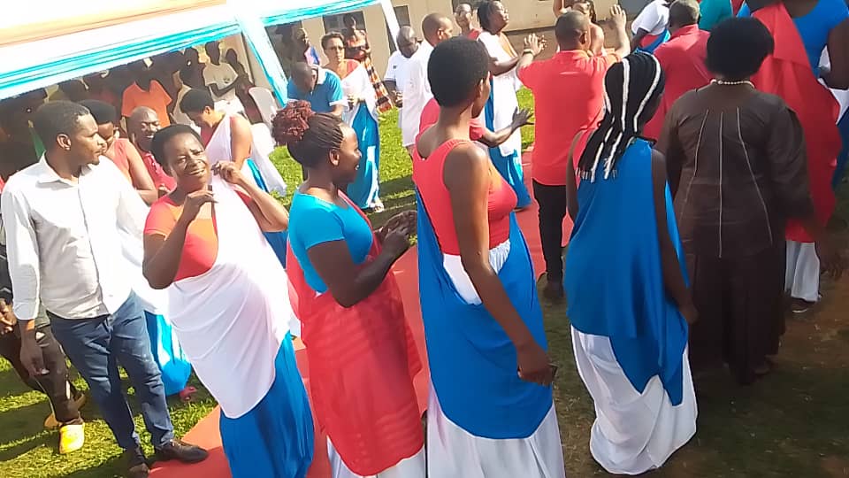 fpr_nduba's tweet photo. Ku munsi wa 2 w'inteko rusange ya @FprInkotanyi mu midugudu igize  @Nduba_Sector imidugudu 32 itarakoze ejo nayo yarebeye  hamwe aho #Icyerecyezo2017_2024 kigeze gishyirwa mu bikorwa. Abanyamuryango bishimiye  ibyagezweho baniyemeza kwihurisha ibisigaye @PudenceR @merardmp https://t.co/a6MOtlY9PP