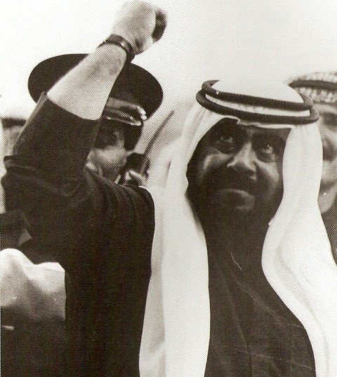 #أحمد_الفهد_الصباح 
#التشكيل_الوزاري 
#الكويت_تستحق_الأفضل 

تبقى الاسود اسود 

احمد فهد الاحمد الصباح✅