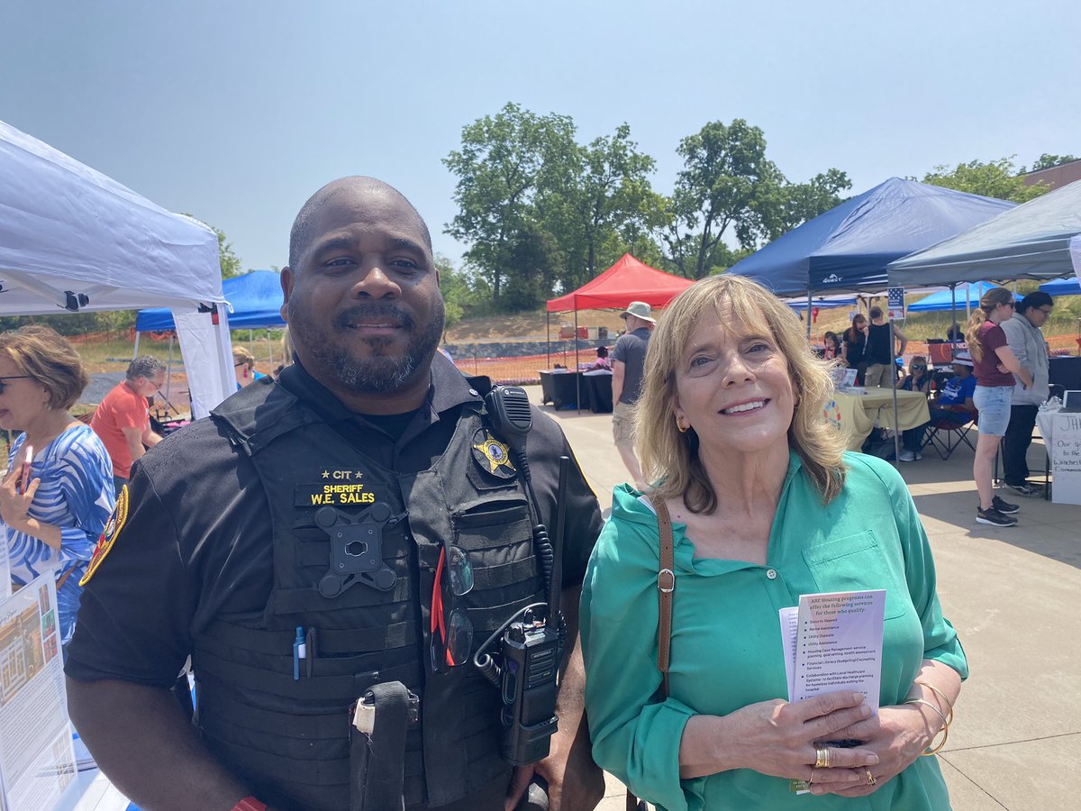 Jrussellforhire's tweet photo. At the Winchester Juneteenth celebration with Emily Scott @EmilyScott4SD1 Pictured here with Winchester Sheriff Sales. Sone great organizations and people there. #SD1 @vademocrats #Juneteenth2023 https://t.co/v8iO1swB7m
