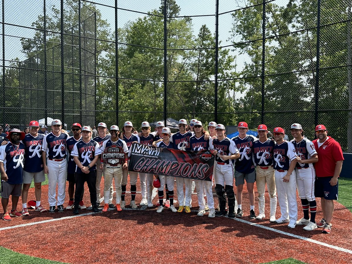 CraigHarlow's tweet image. @Braves17UPlat are Champs of the #PBRMAPI - Great Win. @LukeHarlow4 (#GoBucks Commit)with a solid 1st Tourney .421BA (8-19) .542OBP 11RS 5RBIs 8SB.

@PBRVirginiaDC 
@OhioStateBASE 
@RichmondBraves