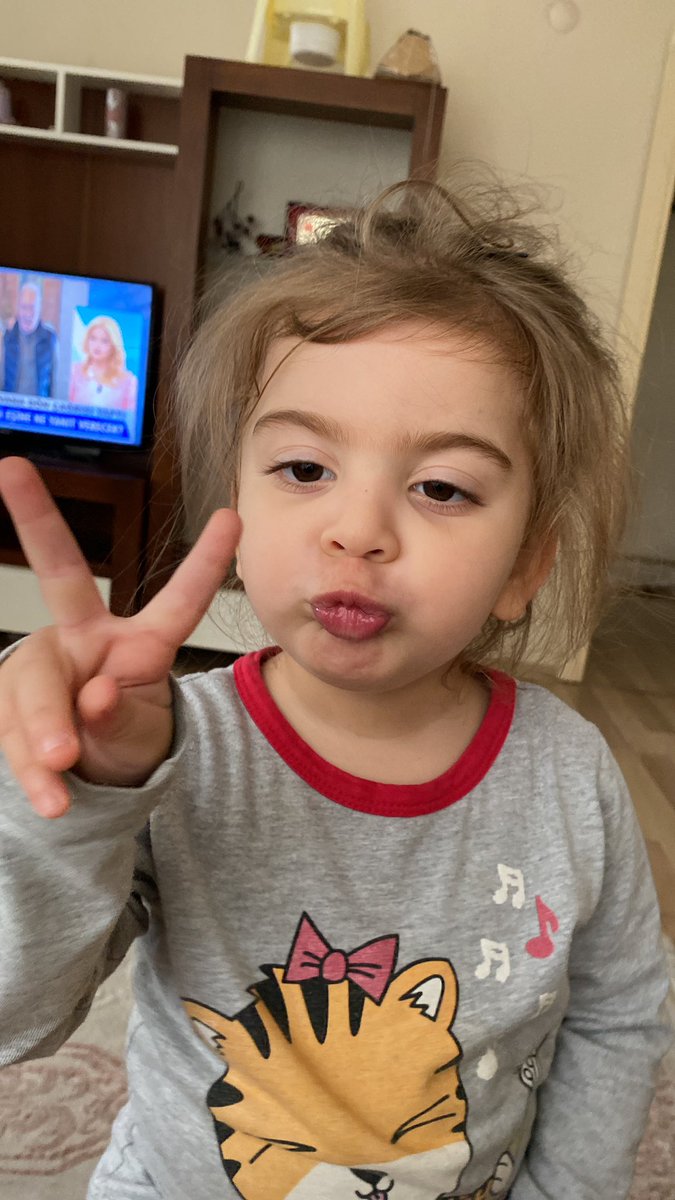 LUCY tweet media