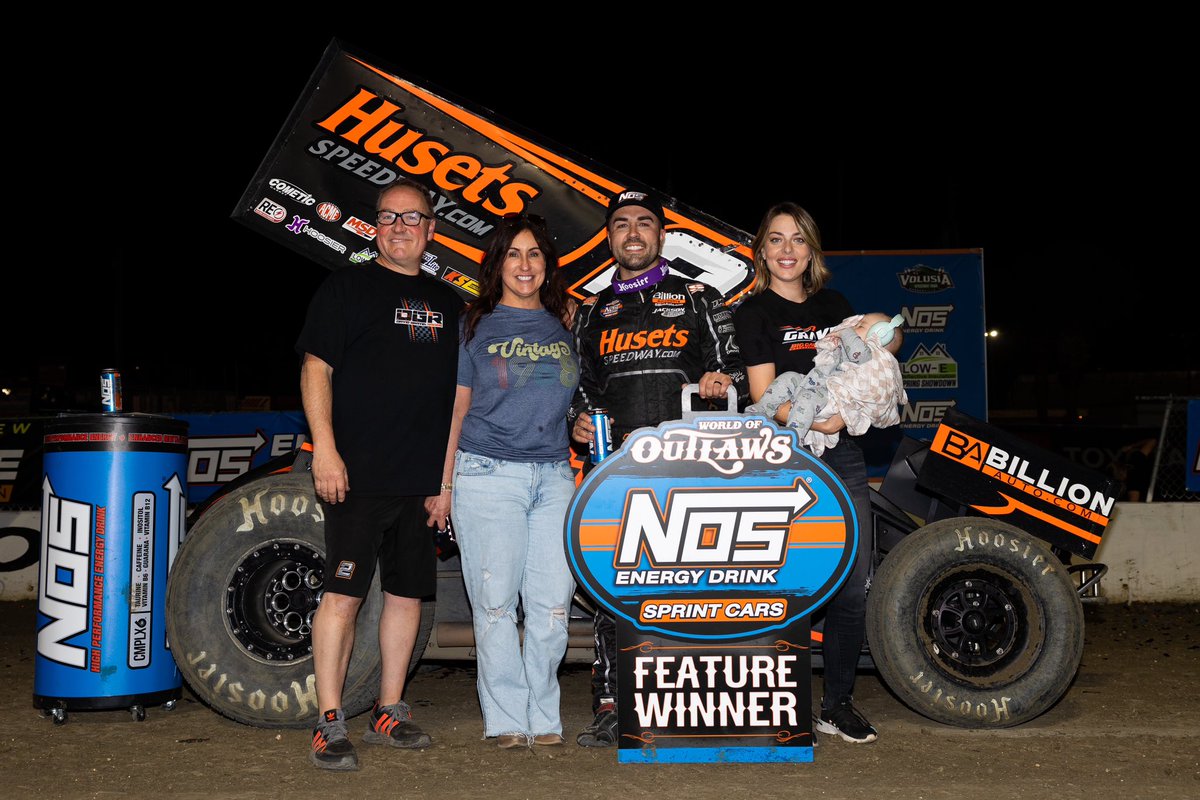 A whole lotta love on this Fathers Day!! I have such great support from my father and want the best for my little guy too! Happy Father’s Day to all the great fathers out there! 💪🏽🔥 #DG2 #FathersDay