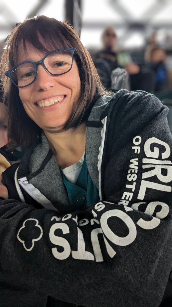 racharak's tweet photo. Girl scouts day at the Mariners game! #SeaUsRise #gsww https://t.co/hLi6Y6cqyH