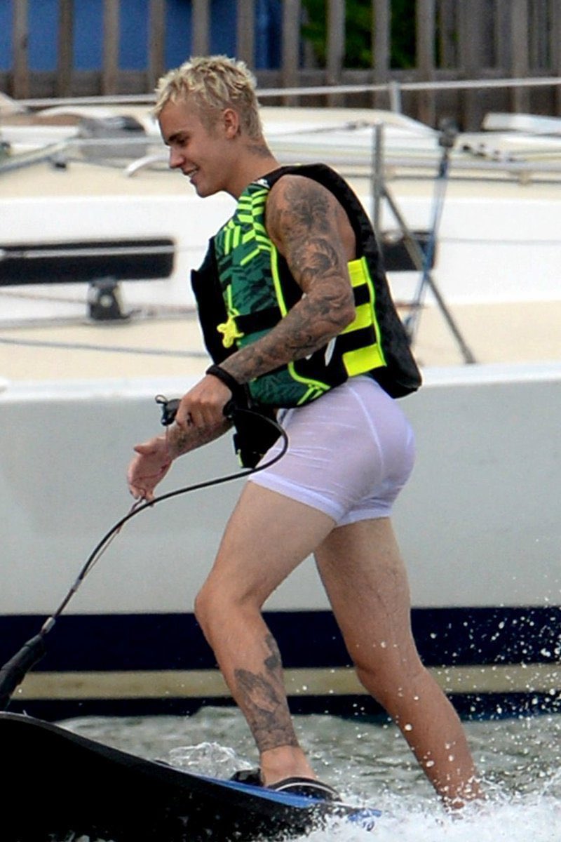 Hot Male Celebrities on Twitter: "RT @dudesclub_: I just love Justin’s