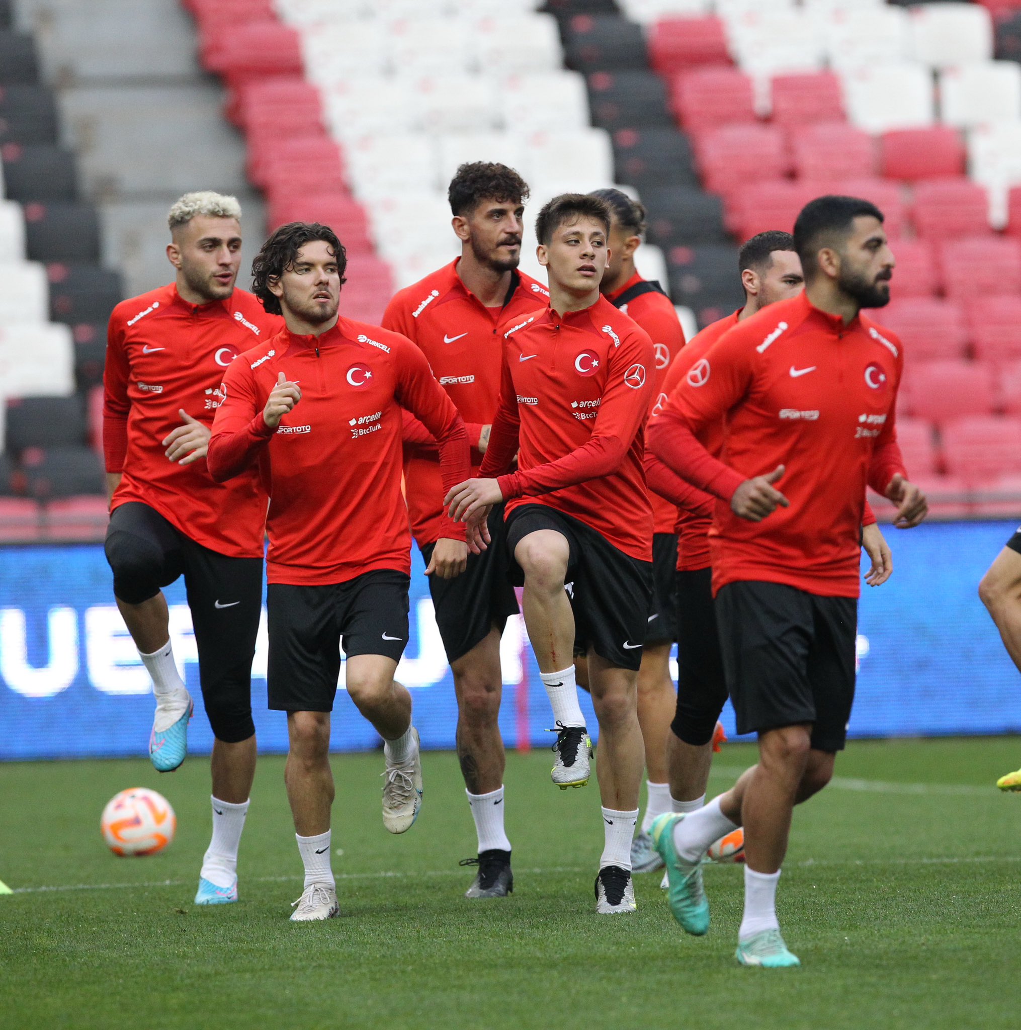 türkiye euro 2024 eleme