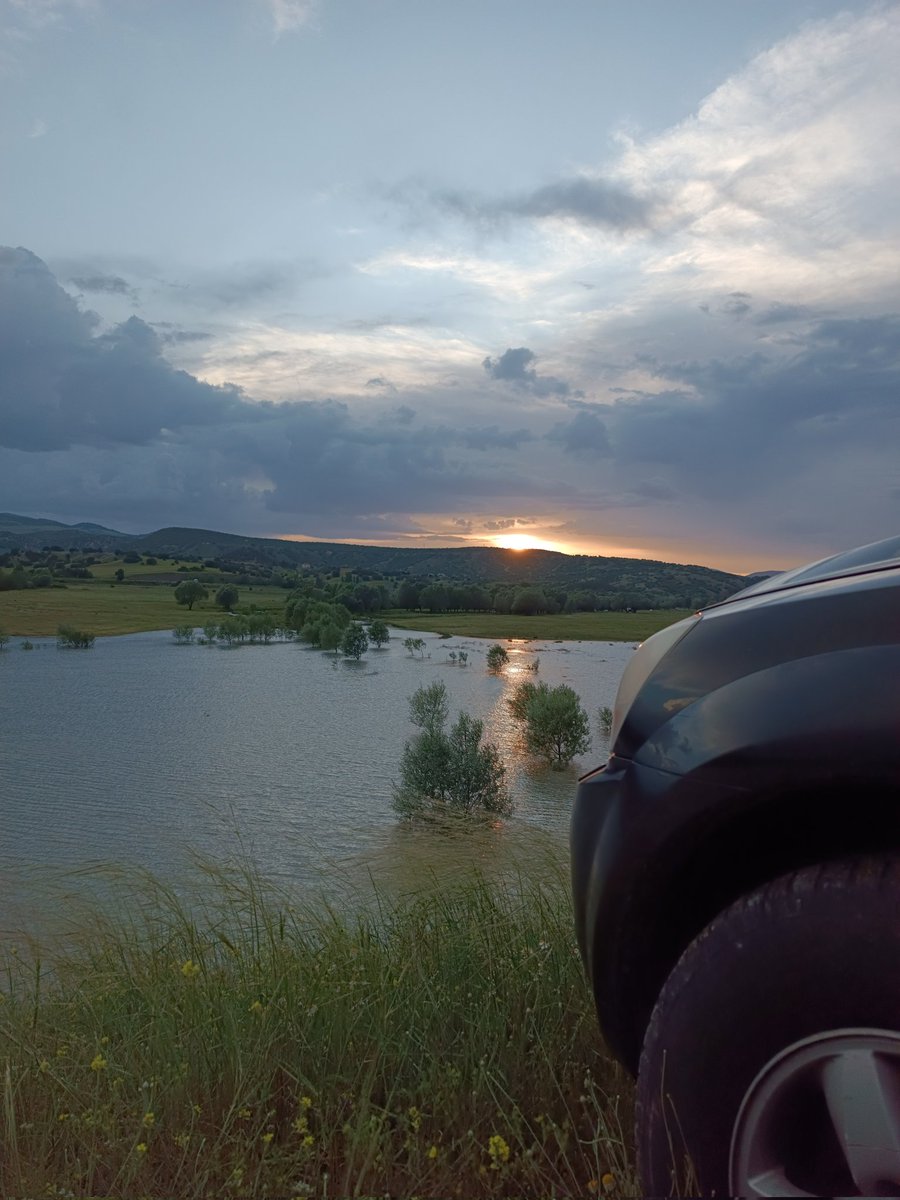 Güneşi örnek al kendine, korkma batmaktan, yılma doğmaktan. #güneş #günbatımı #gökyüzü #döngü #kiasorento #baraj