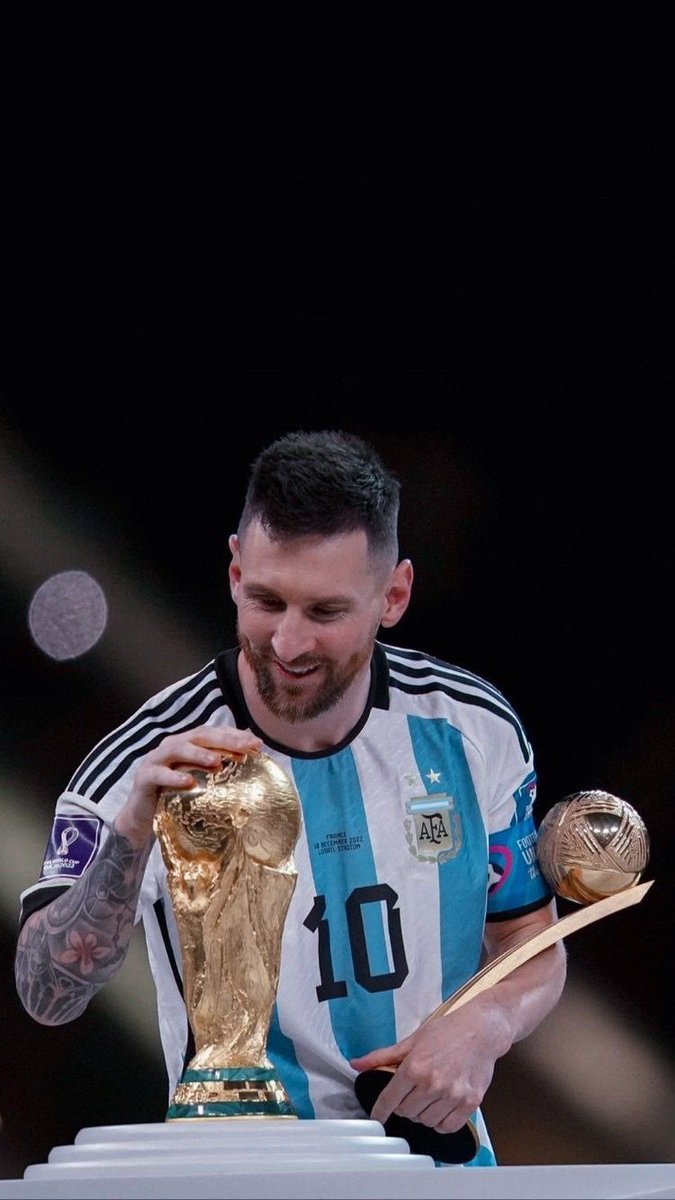 SUQRT1's tweet photo. الذكرى السادسة 🇦🇷🤍

#ميسي #الارجنتين https://t.co/rJCY47m9KE