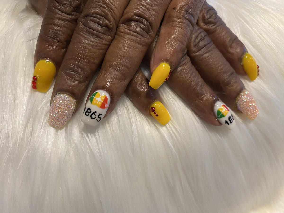 beauty_coauthor's tweet image. #JuneteenthWeekend #juneteenthnails