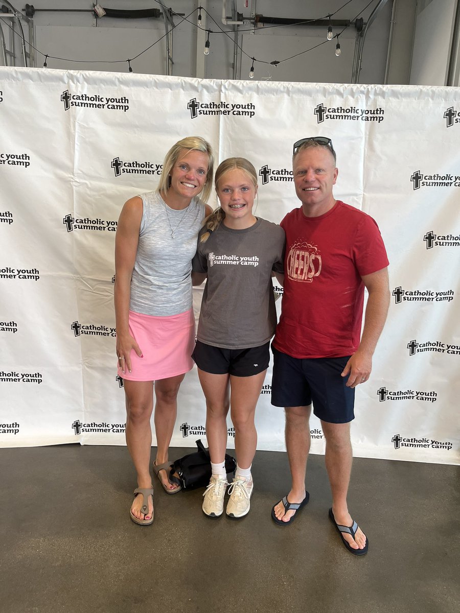 erin_poeppelman's tweet photo. From picking up one daughter from a week long camp 🤸♀️ to dropping another off at ✝️ camp. CYSC sure has Evelyn’s heart ❤️ 😊 #damascus #cysc #favoritecamp https://t.co/VNsPJqvbV1