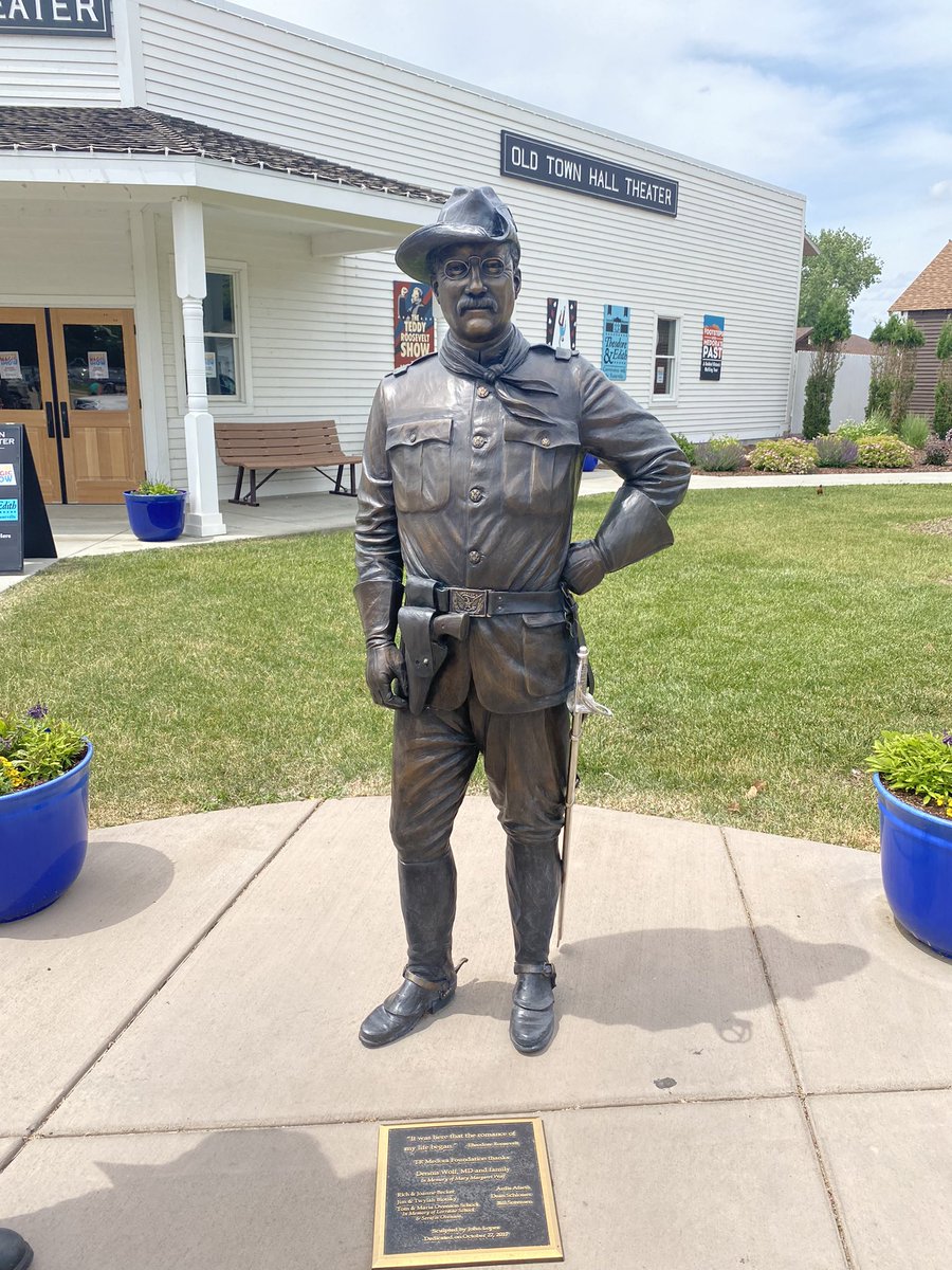 Hunt_Institute's tweet photo. The THI team has landed in North Dakota for the 2023 North Dakota Legislators Retreat!   
  
Thank you, @MedoraND, for hosting and showing us around! We cannot wait to see what these next two days have in store for us. 
  
#NDLR23 https://t.co/fox1qUMJ9q