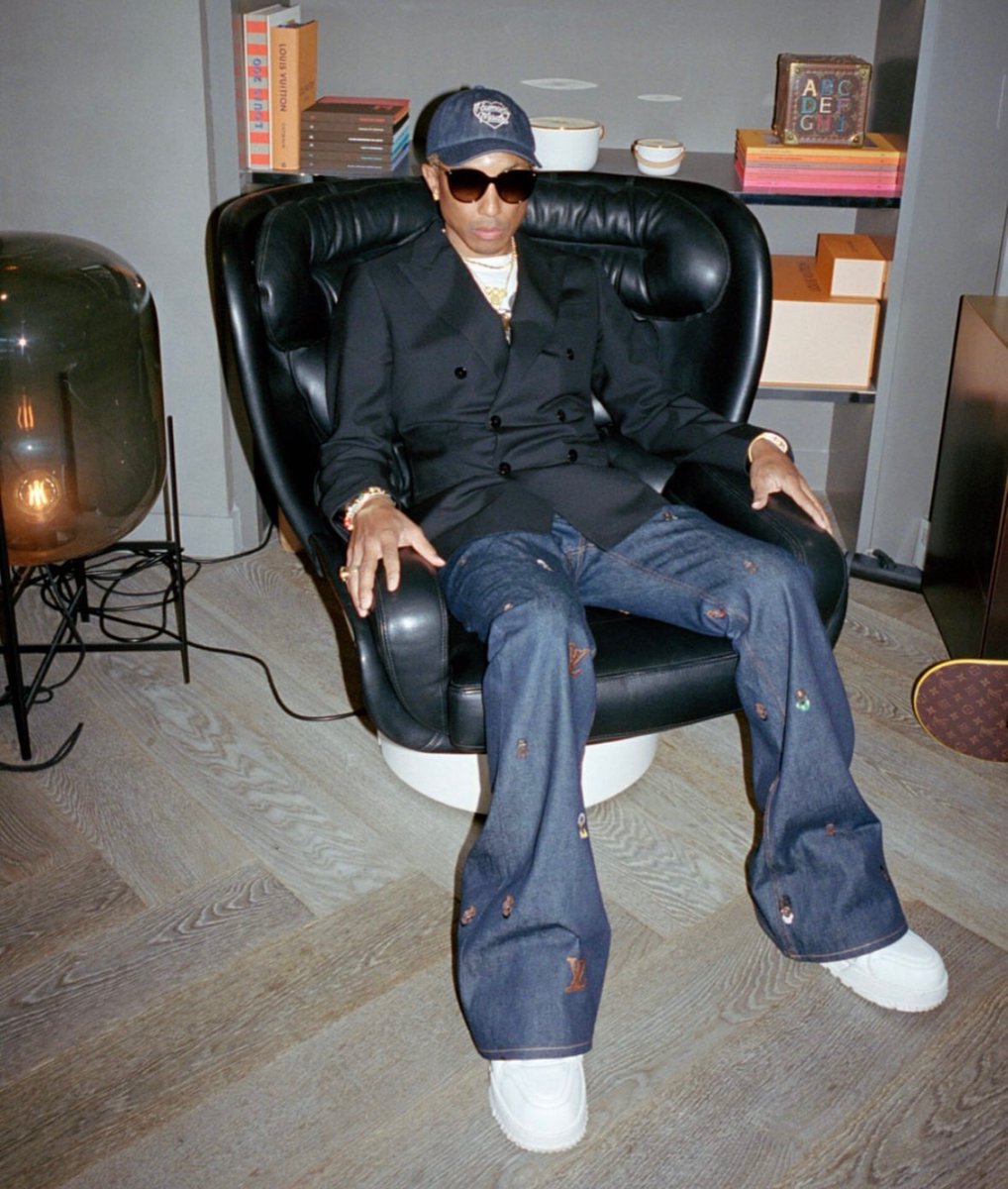 New LOUIS VUITTON Spring/Summer 2024 Denim Jeans By PHARRELL