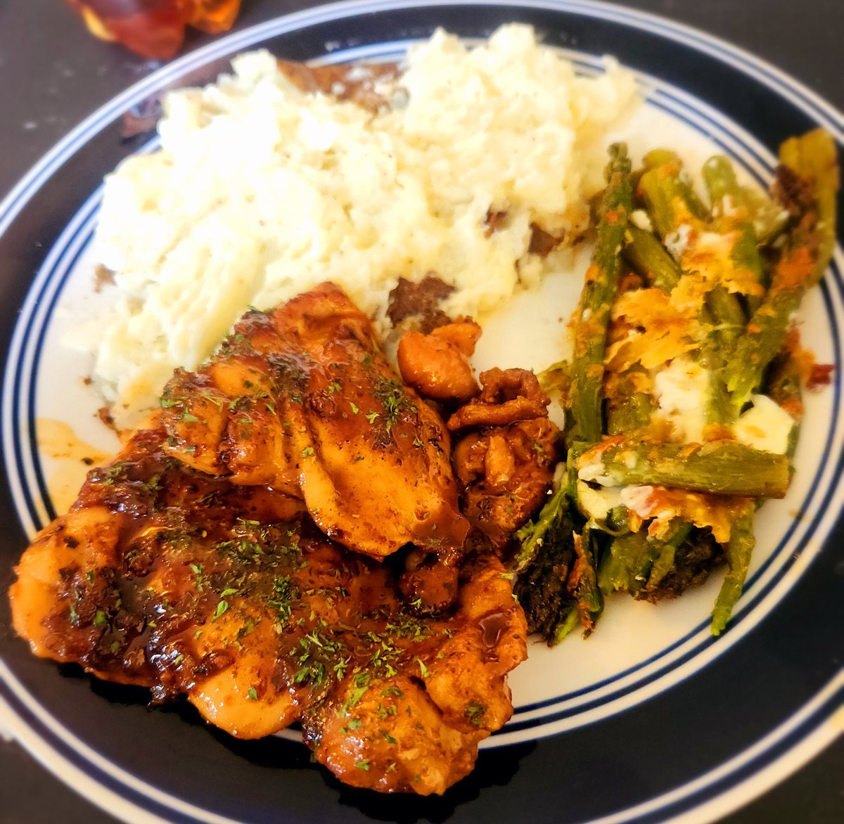 Made Dad some Honey Beer Chicken Thighs with baked potatoes and roasted asparagus for Father's Day. It was so good! #HappyFathersDay #foodporn #menwhocook #getinmybelly