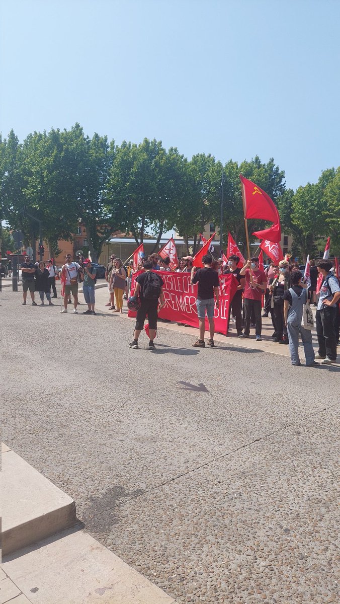 🔴 WE de déplacement pour la JC42 !

➡️ D'abord un passage à Aix pour soutenir nos camarades des <a href="/mjcf13/">JeunesCommunistes 13</a> suite à l'attaque fasciste de la semaine passée. L'occasion de faire vivre la solidarité de classe et de démontrer l'unité des travailleurs face à l'extrême-droite !