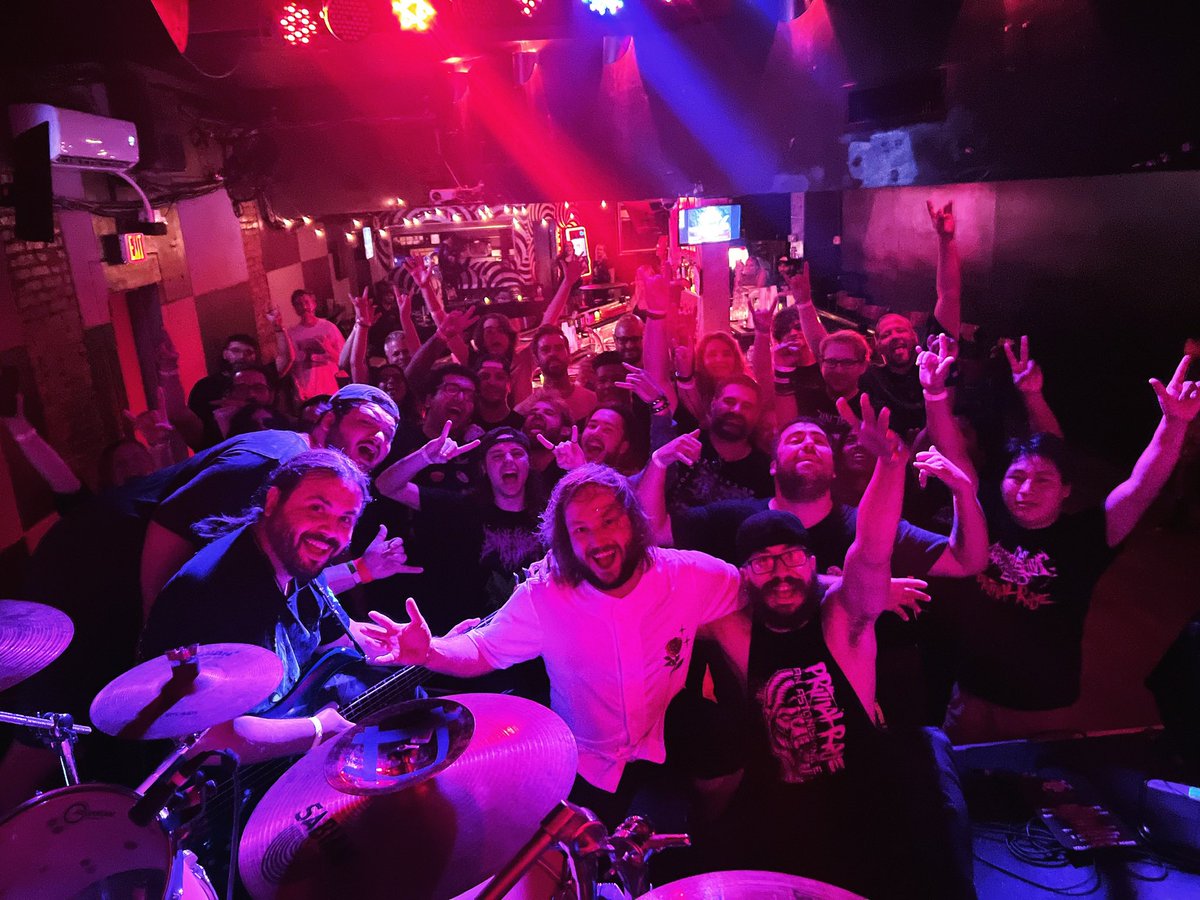 AstonishingEnd's tweet photo. ⛓Primal Rage Tour⛓ #metalcore #puertorico #florida #Philadelphia https://t.co/WShEMTAKAw