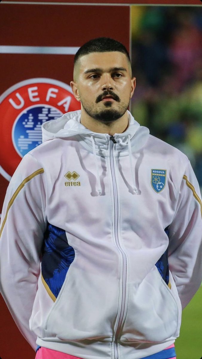 aromuric49's tweet photo. 🇽��💙 #Kosovo #aromuric #muric #dardanet #FFKkosova #ffk #twitterclarets #am12 #am49 https://t.co/ZLlfob6vpq