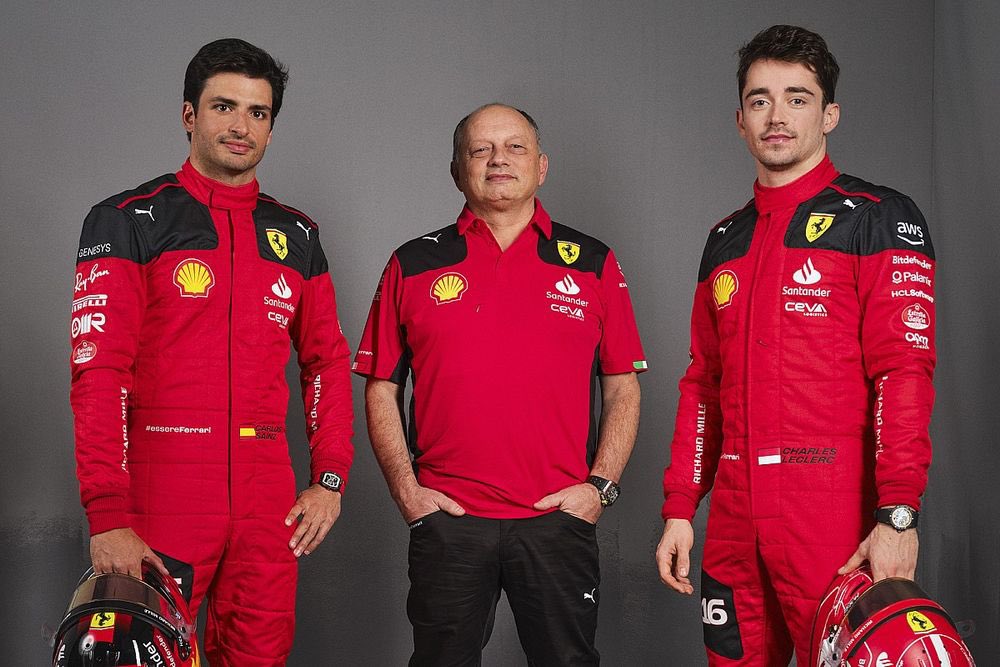 🔴Ferrari halinden mutlu ve umutlu görünüyor 👀

Fred Vasseur: 'Her şey daha güzel olacak. Ben tünelin sonunda ışığı görüyorum.”

Carlos Sainz 'Her şeyi doğru yaptık.'

Charles Leclerc “Gelecek adına yeniden çok umutluyum.'

#Ferrari #CanadianGP #F1