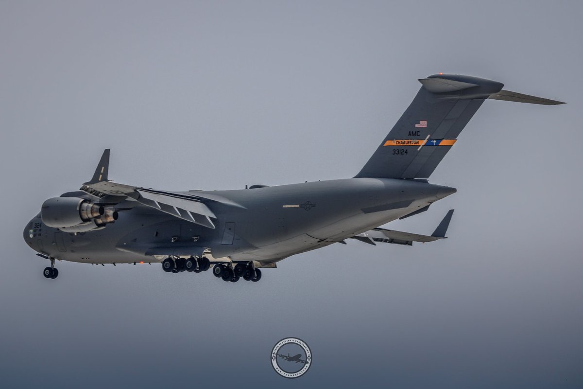 C-17 03-3124 as ' DEED166 ' arriving at KDFW. 

#AirForce #Military #aviationphotography #aviation #photography #planespotting