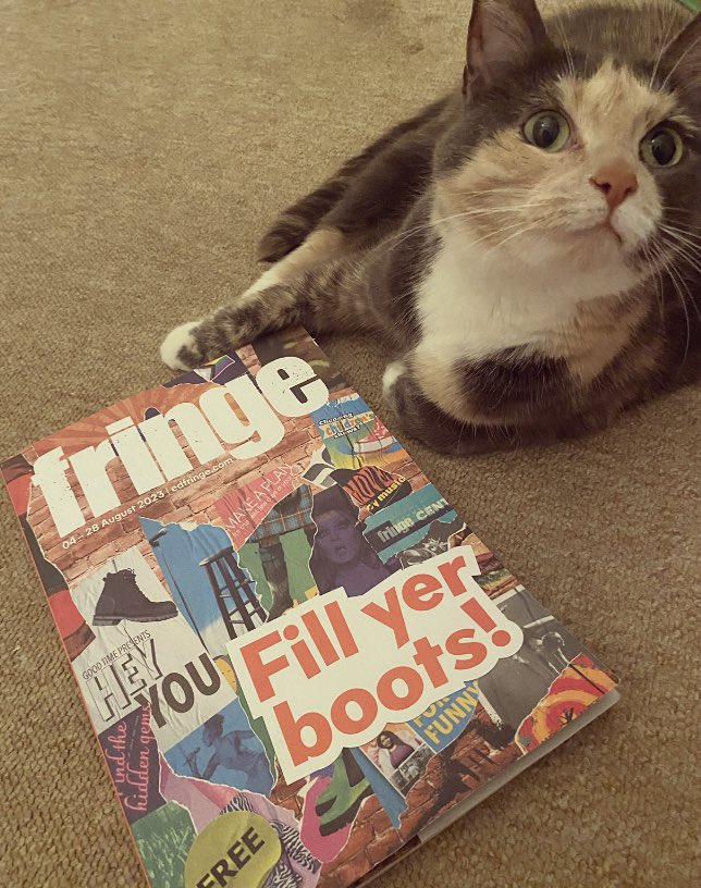 Nataliealana87's tweet photo. The release of the @edfringe brochure sends me into full pageant mom mode for our annual #PetsWithProgrammes shoot 📸 #Edfringe https://t.co/PGzrEULOcu